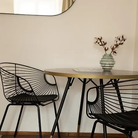 Cozy Urban House Daire