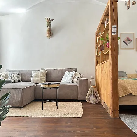 Apartment Cozy Urban House Pressburg